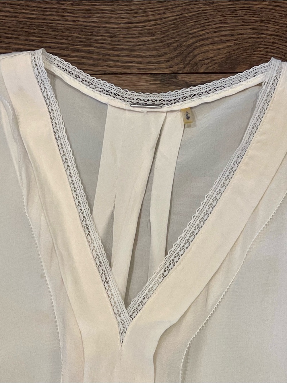 🕊️ Elie Tahari 100% Silk Sleeveless Blouse | Size Small | Ivory/Cream - Picture 2 of 7